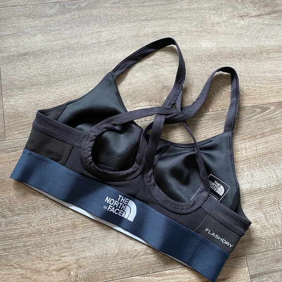 NORTH FACE SPORTS BRA (XS) - Picture 3 of 4